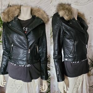 TOPSHOP SZ 4 Black Faux Leather Jacket with Removable Faux Fur Collar